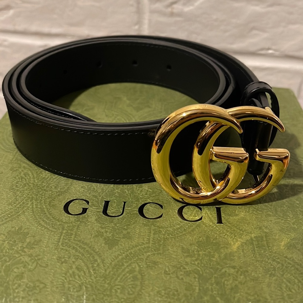 Authentic Gucci Maramont leather belt with shiny buckle Size 95
